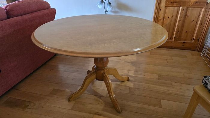 Solid Wood Dinning Table