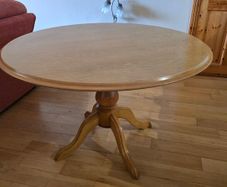 Solid Wood Dinning Table
