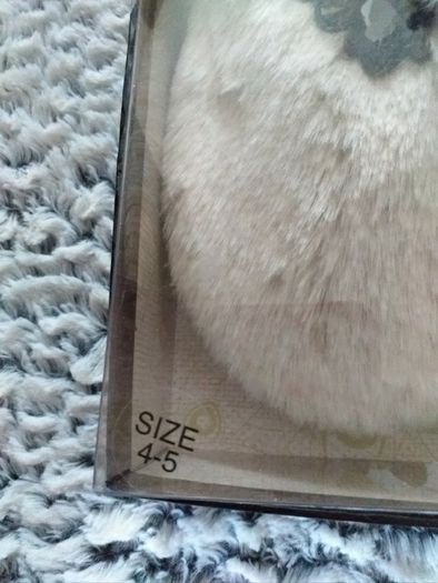 Luxury Cream Slipper Mules - Size 4/5