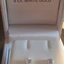 ladies 9ct gold earrings Image 3