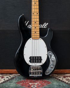 Music Man Stingray 1980-1981 - Black