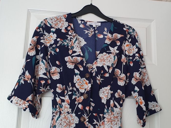 As New - Size 8 - Marc Angelo - A Beautiful Dress for any Occasion - E