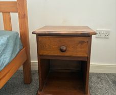 5 x Free Wooden bedside lockers
