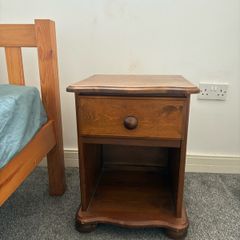 5 x Free Wooden bedside lockers