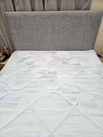 Almost - New King Size Bed w/ Mattress, Headboard & 2 Storage Drawers Included