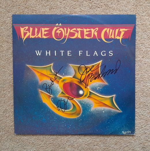 BLUE OYSTER CULT autographed vinyl record