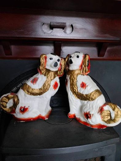 Spaniel Dogs figurines