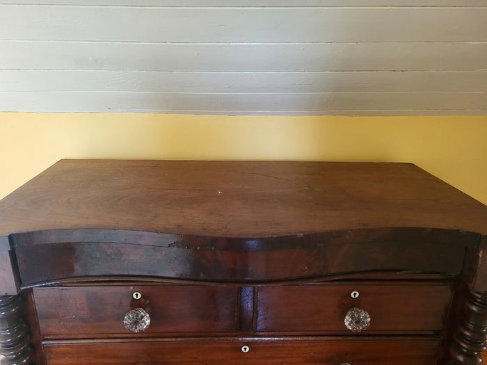 Antique Victorian Mahogany Chest of Drawers