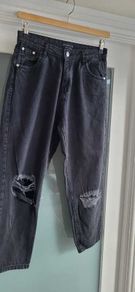 Wednesdays Girl black ripped barrel cropped jeans Sz 30 (Fit 10UK)