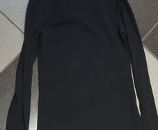 Size 10 - A Black Long Sleeved Tee - E