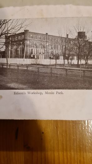 Two  Princess Of Science. Thomas Eddison & Guglielmo Marco I. 1909 By By Robert Hudson.