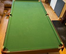 Pool Table Stand up/Folding 6ft x 3ft