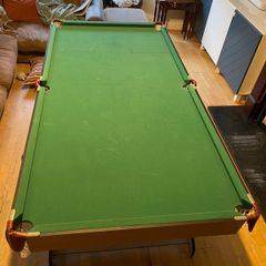 Pool Table Stand up/Folding 6ft x 3ft