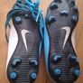 boys Nike football boots Image 4