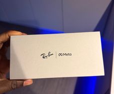 Brand New Sealed Ray-Ban Meta Skyler Gen 1 Transitions