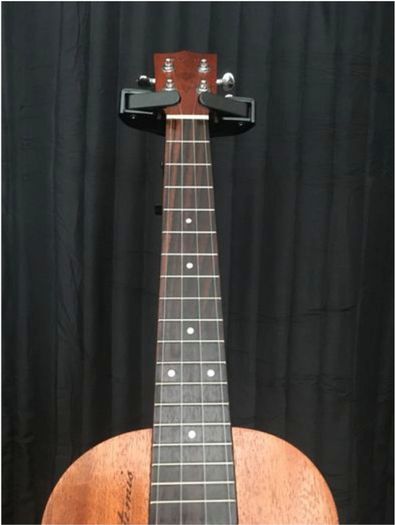 Ukulele TENOR + BEGINNERS COURSE+ full bundle of accessories included!!!