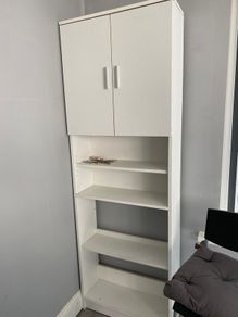 Storage cabinet