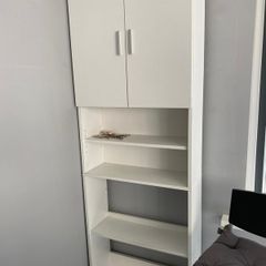Storage cabinet