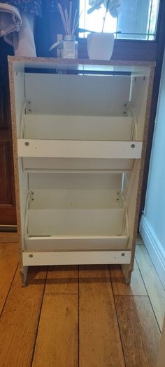 Shoes cabinet