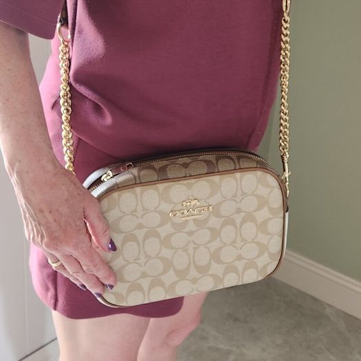 medium coach crossbody bag