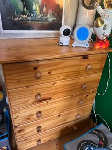 chest of drawers