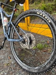 Giant Stance MTB (Medium)