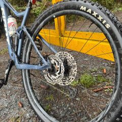 Giant Stance MTB (Medium)