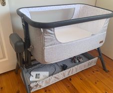 Baby Elegance Co-Glide Electric Bedside Crib