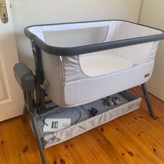 Baby Elegance Co-Glide Electric Bedside Crib