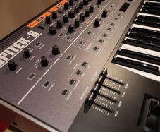 Roland - SYSTEM-8 | PLUG-OUT Synthesizer [+ extras]