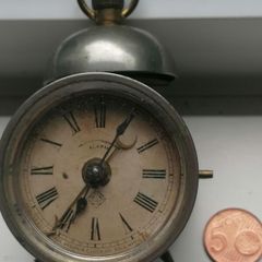 Victoriana Annsonia Bee Travel Alarm Clock