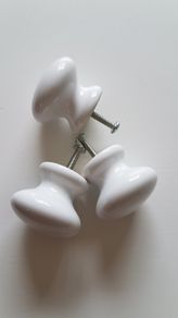 Ceramic knobs