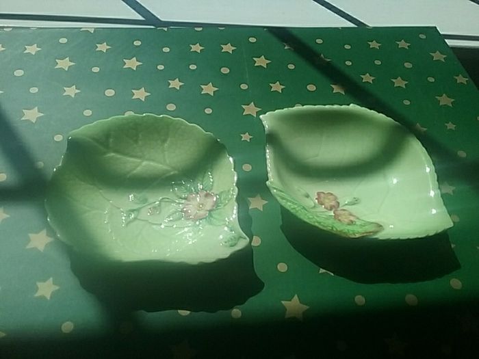 Carlton ware Australian Design small leaf dishes