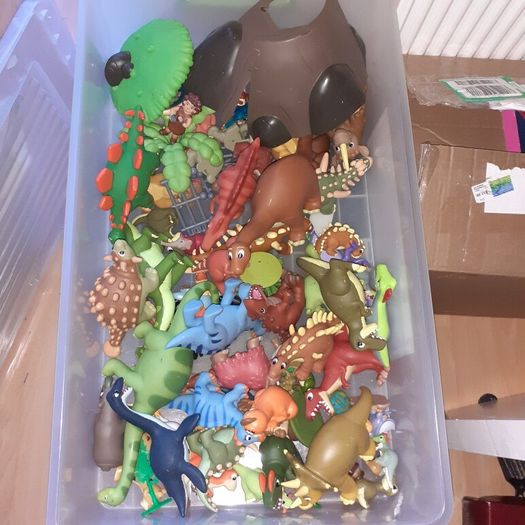 childrens dinosaurs & books
