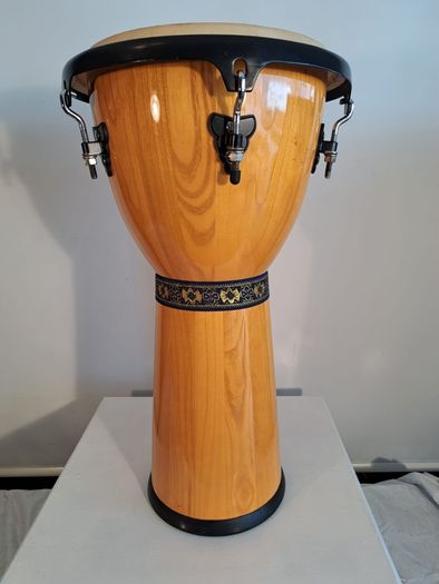 Schalloch Percussion Djembe Drum