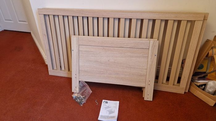 Cot bed