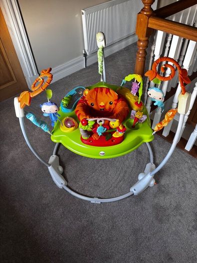 Fisher-Price Roaring Rainforest Jumperoo