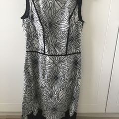 Ladies Dress fully lined Size 8.