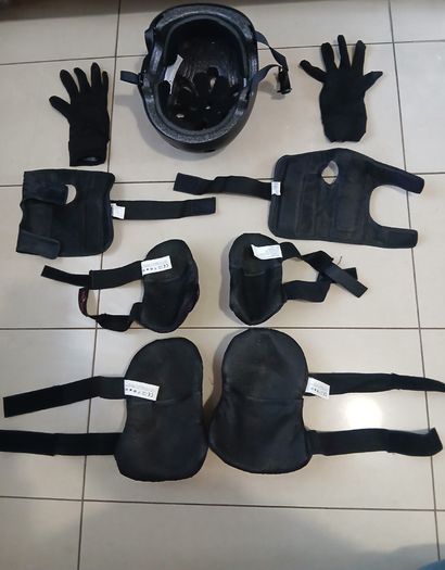 Pro Scooter + Full Protective Gear Set - Like New, Barely Used