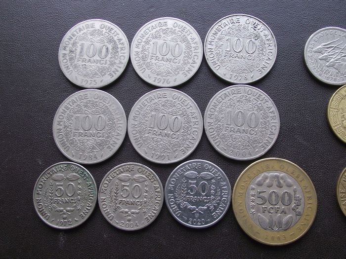 Central African States & West African States & Gabon & Cameroon. A Lot of 17 coins (1975-2020)