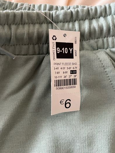 Boys short age 9/10