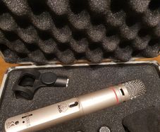 Akg C1000s