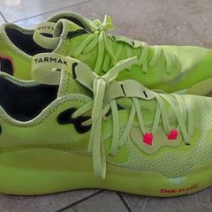 Basketball shoes size 44