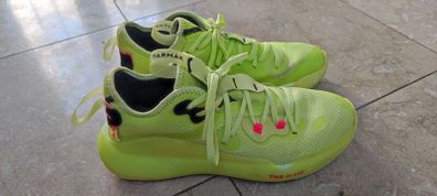 Basketball shoes size 44