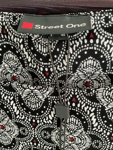 dress Bnwt Streetone sleeveless black & white print dress size 12