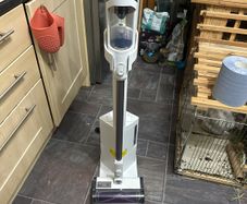 SHARK Detect Clean & Empty Pet Cordless Vacuum Cleaner