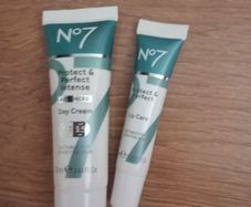 No 7 Skin care Moisturiser and Lip Care