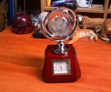Clock desk ornament