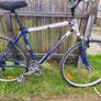 Hybrid bike Image 2