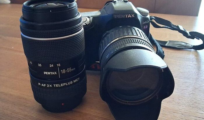 Pentax Digital Slr Dl2 + Lenses + Tripod